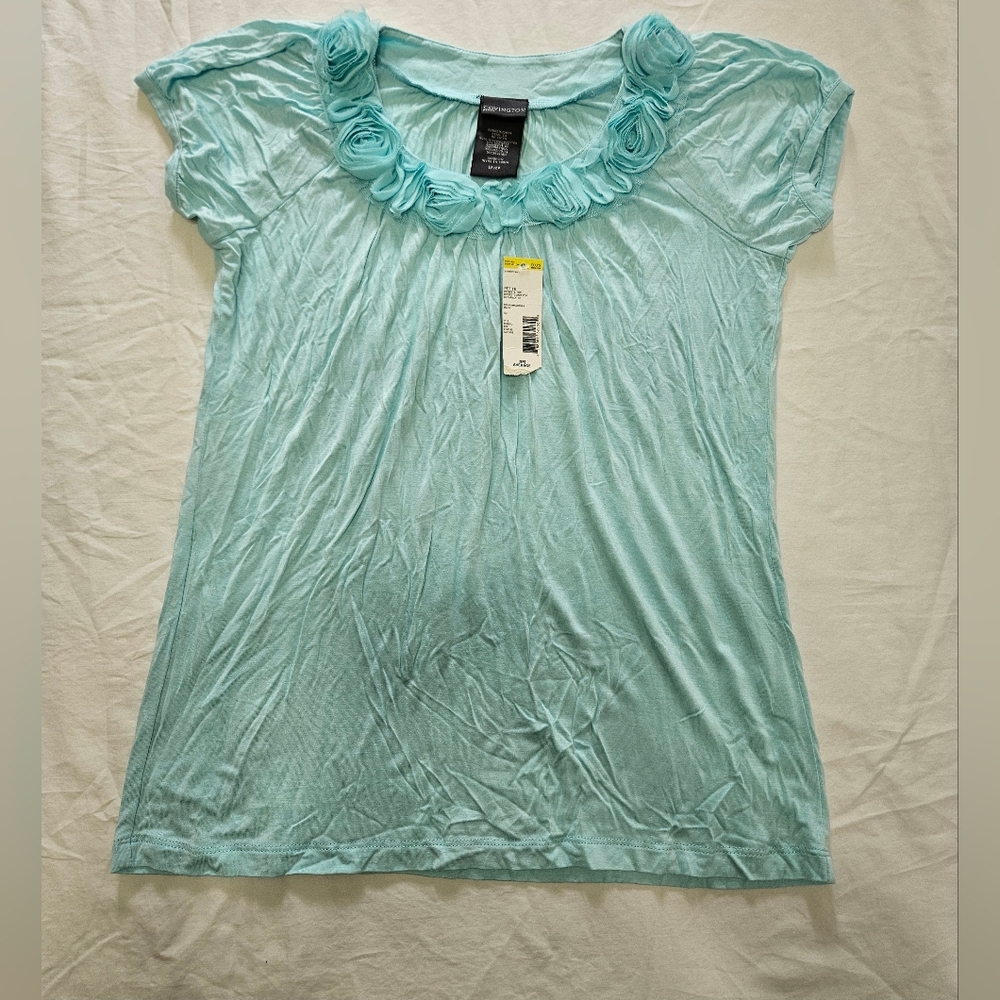SALE! NEW Women's Covington Petite Light Blue Floral Top (small)